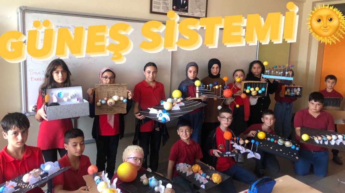6.sınıf öğrencilerimiz Fen Bilimleri dersinde “Güneş Sistemindeki Gezegenler” konu kapsamında materyallerini oluşturdular. 🪐 